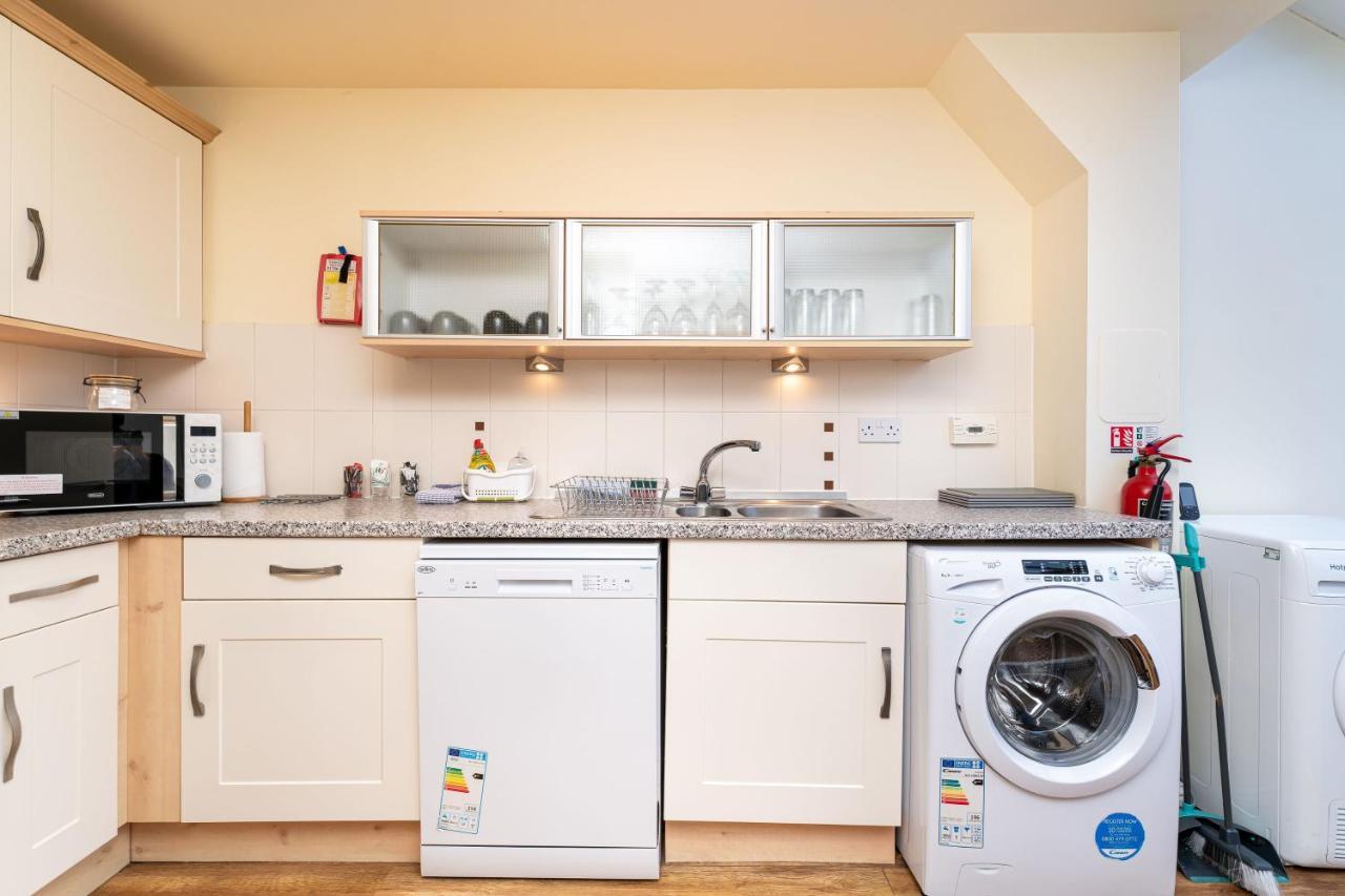 4 Bedroom Townhouse In Stirling Luaran gambar