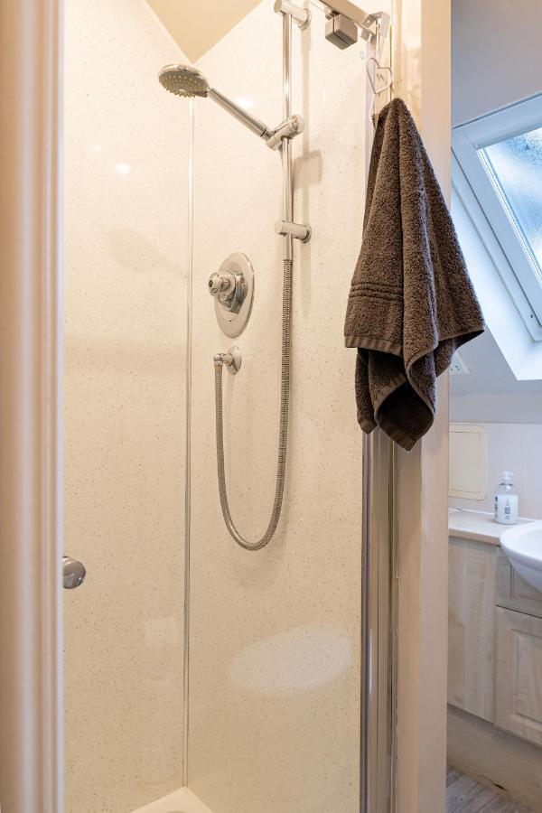 4 Bedroom Townhouse In Stirling Luaran gambar