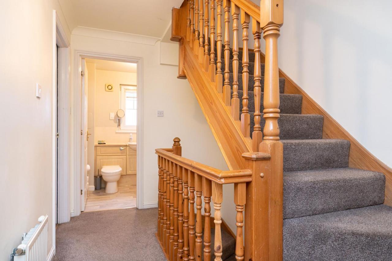 4 Bedroom Townhouse In Stirling Luaran gambar